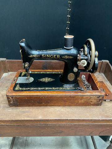 Singer 99K Hand Crank Sewing Machine
