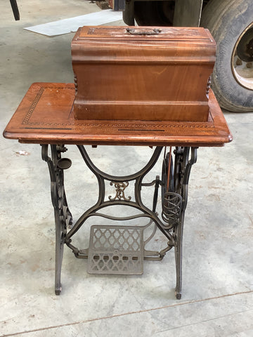Vintage Sewing Machine & Table