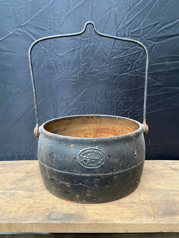 Fireside Cauldron Pot