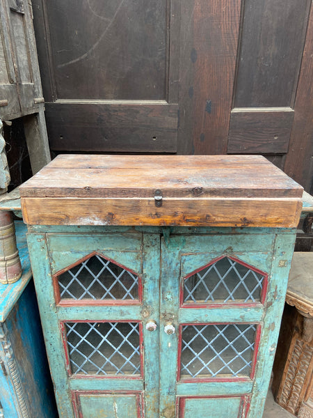 Storage Boxes with Fixed Lids