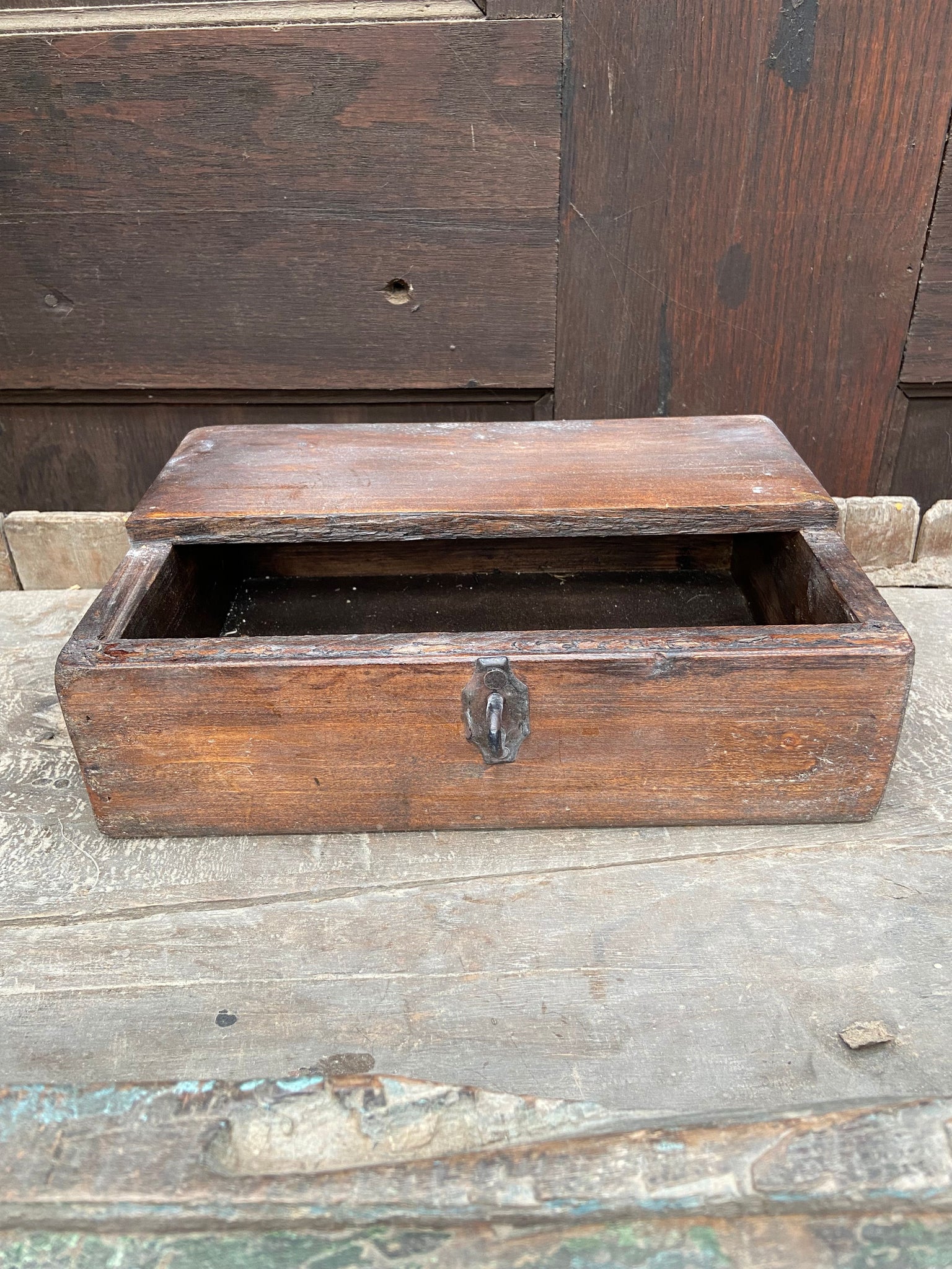 Storage Boxes with Fixed Lids