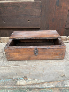 Storage Boxes with Fixed Lids