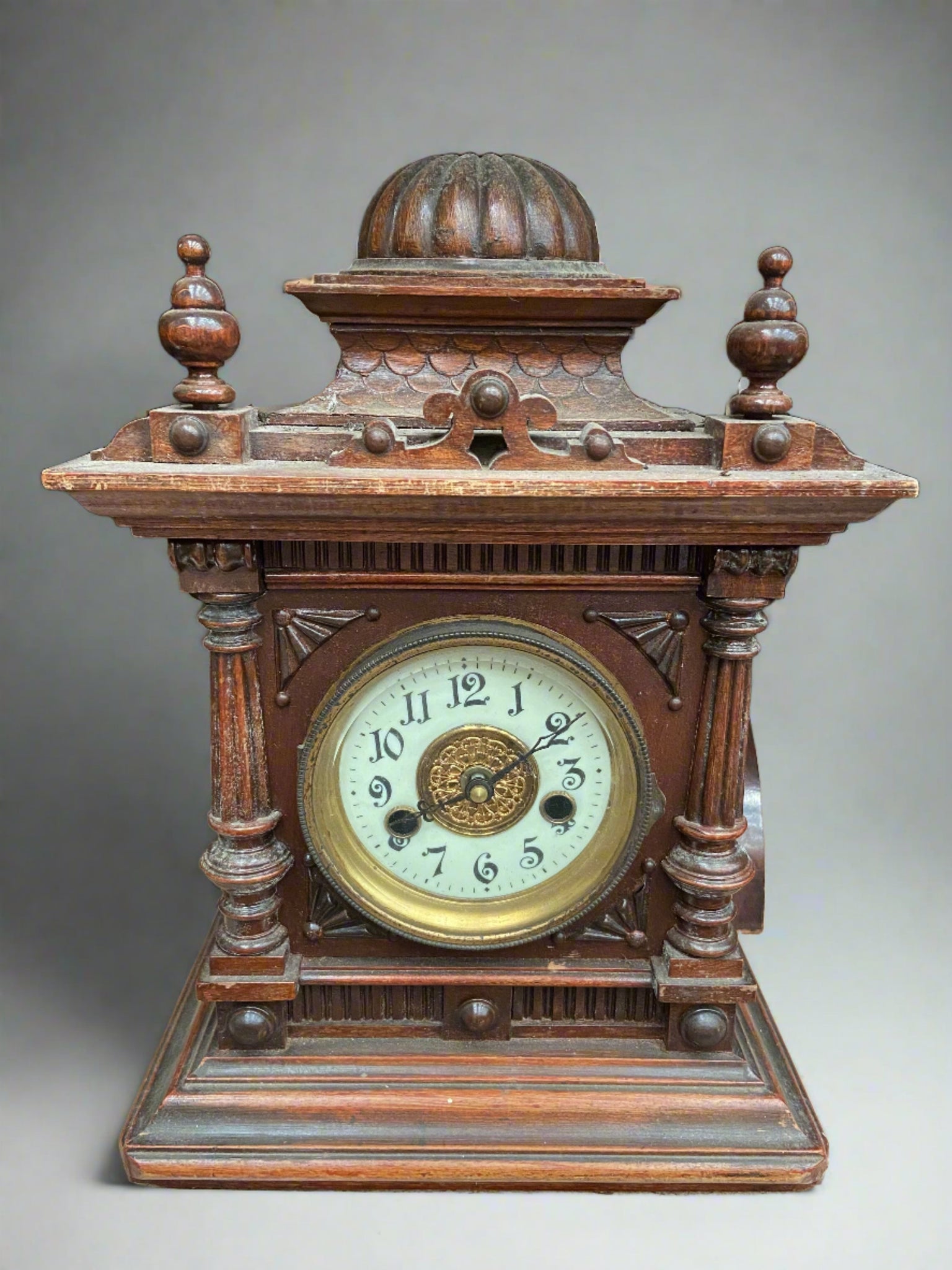 Victorian German black forest wooden mantel clock. Circa 1880s. It looks like an H.A.C. (Hamburg American Clock Company.)