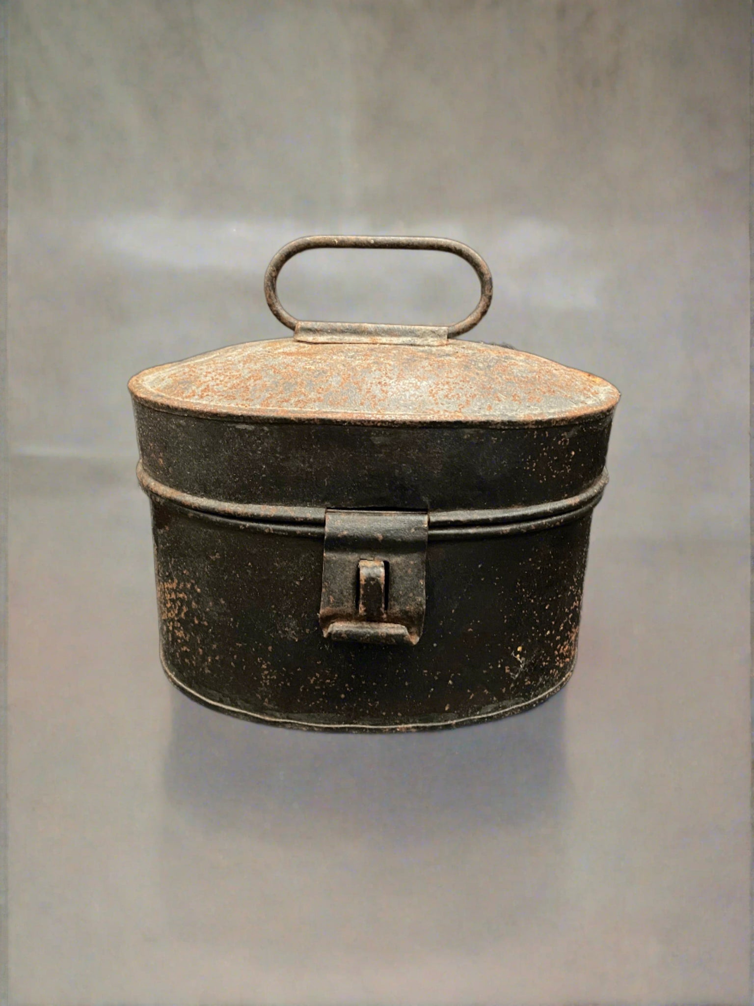 WWI British army mess tin.