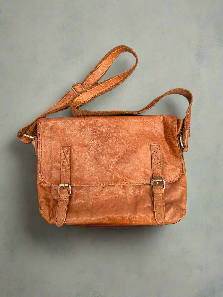 Orange brown leather messenger purse by Ashwood.