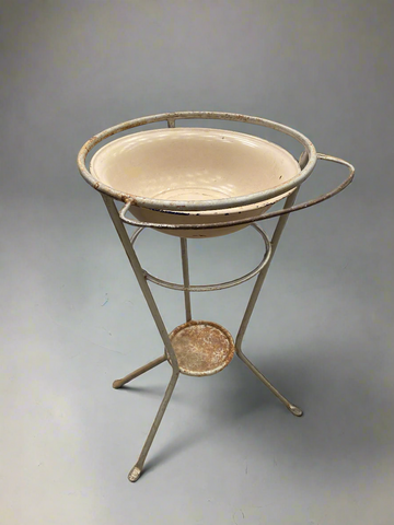 Freestanding Enamelled Washbowl