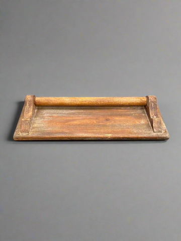 Vintage wooden wall-mounted towel rail. It could also be a utensil holder in the kitchen.
