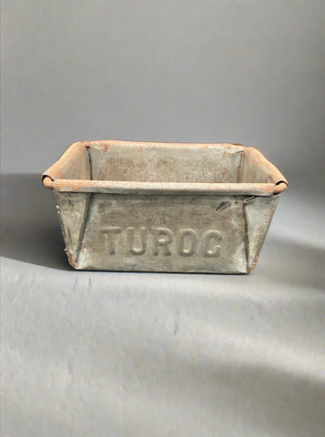 Vintage rectangular Turoc loaf baking tin.