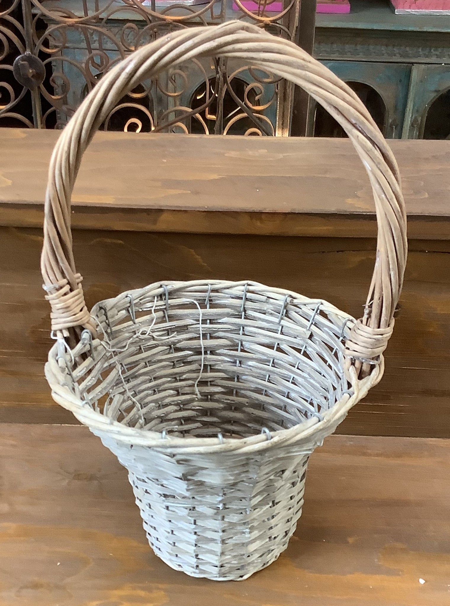 Grey Bouquet Basket