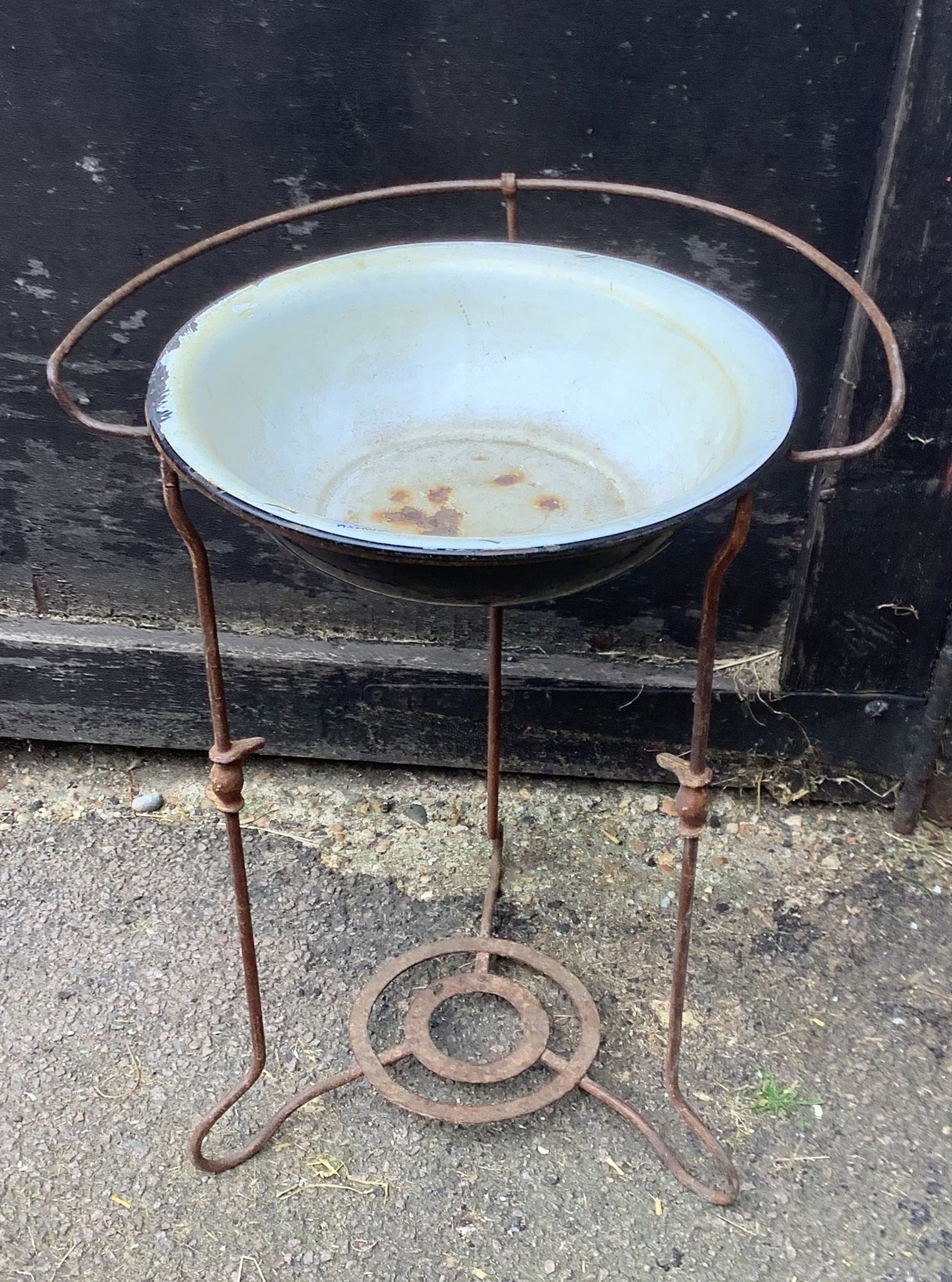 Enamel Wash Bowl & Stand