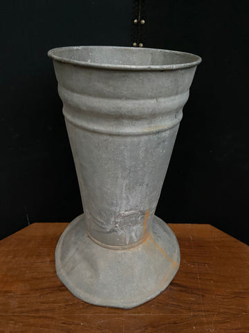 Medium Galvanised Planter