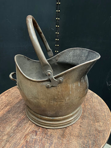 Ribbed Base Coal Scuttle