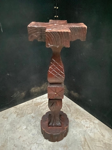 Totem Pole Table Stand