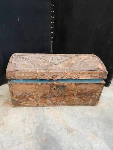 Hide Covered Storage Trunk